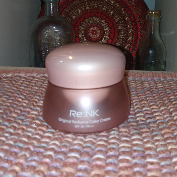 Radiance Color Cream - Pink and Brown - Picture 1 of 1